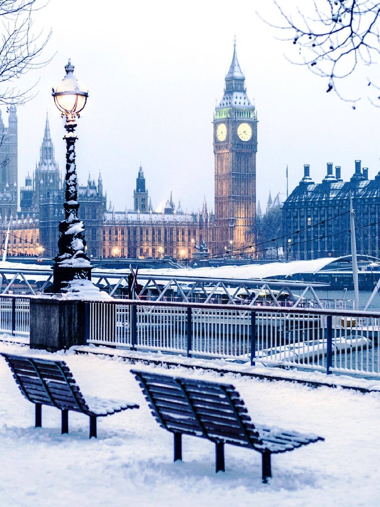 英国伦敦《真爱至上》取景地飘雪的伦敦十个爱情故事温暖了整个冬季
