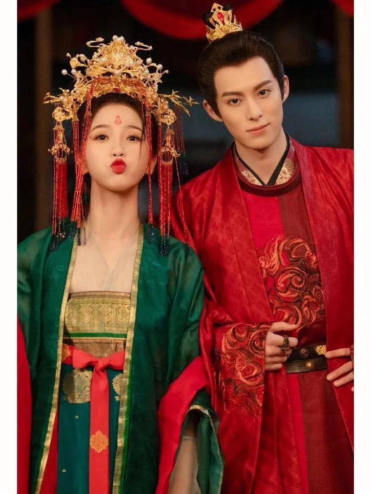 胡歌刘亦菲杨幂刘诗诗同台 《仙剑奇侠传一》带你再赴十年之约_金晨