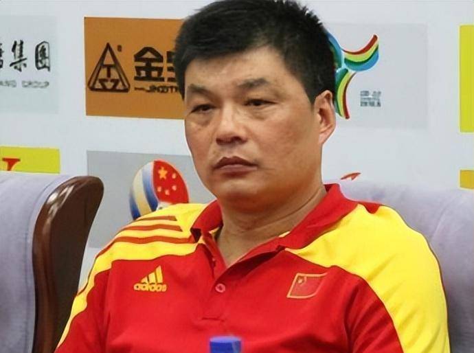 郎平还是陈忠和?无论是谁,都是财富_中国_女子_袁伟民