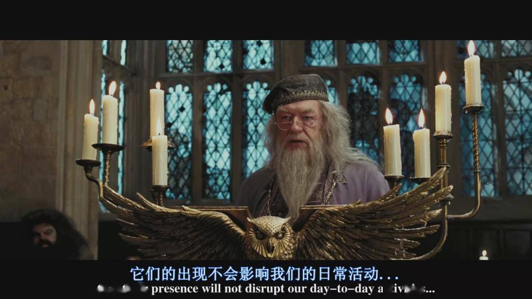 的阳光里也一样eg:that locality was always vaguely disquieting