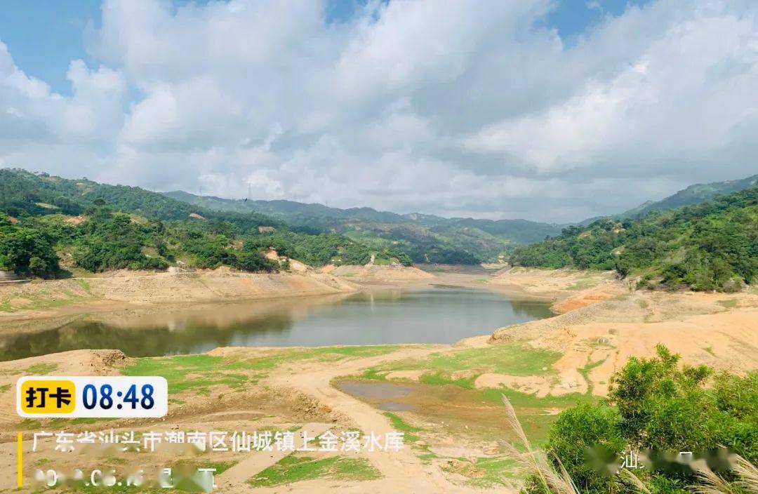 2020515直击潮南金溪内水库水量只剩下