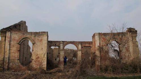 (邓城宁国寺遗址,图片来自网络)古邓城遗址遗留古迹丰富,留有烽火台