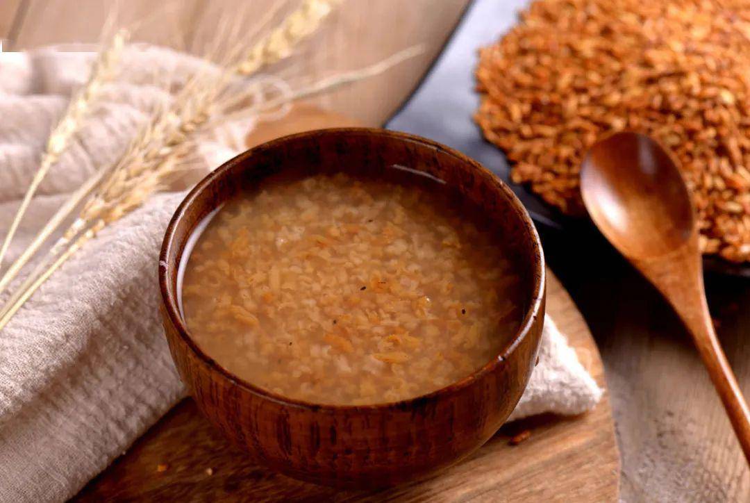 说到"炒面粥",就要出场锅巴的另一位兄弟:焦屑.