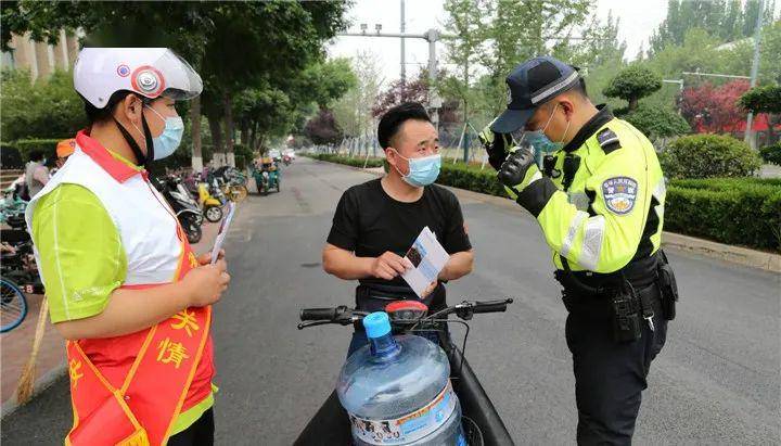 一盔難求騎電動車不帶頭盔濟南也要處罰了嗎