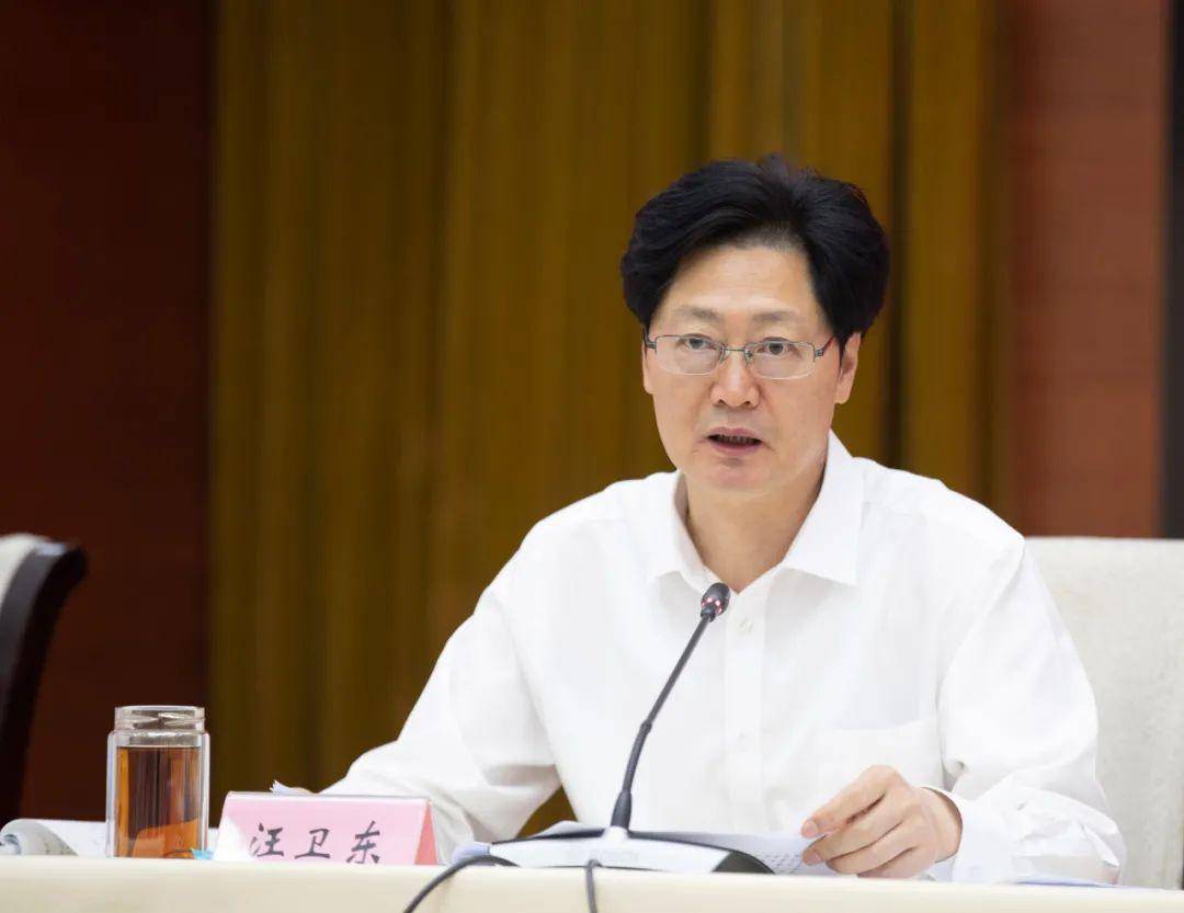 市人大常委会副主任孔向阳,张业锁,方正杰,吴利林,副市长龚春刚出席