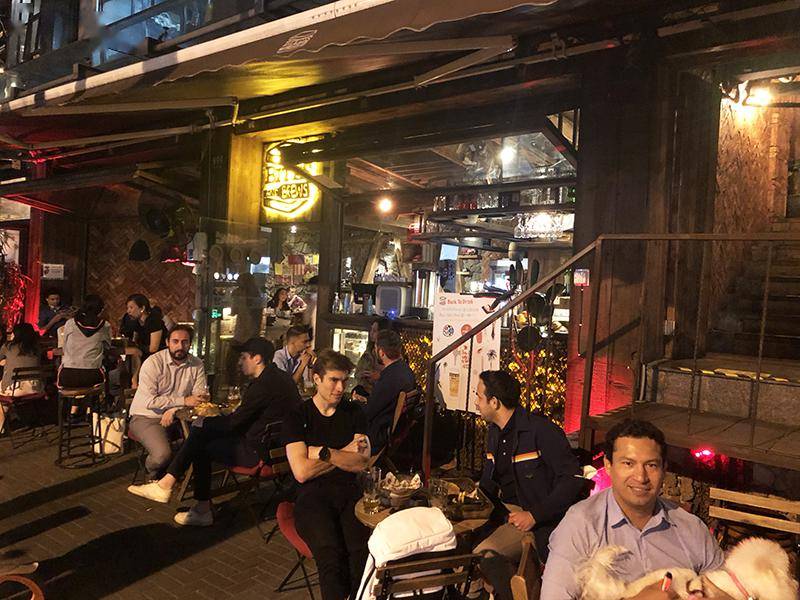 "野蛮人"酒吧带你品味夜上海专属的罗曼蒂克