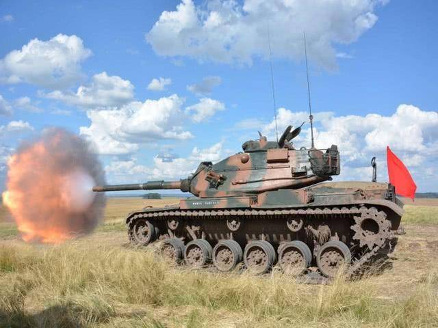 美国倾销m60a3tts这种老坦克,让巴西陆军放弃了国产"奥索里奥"