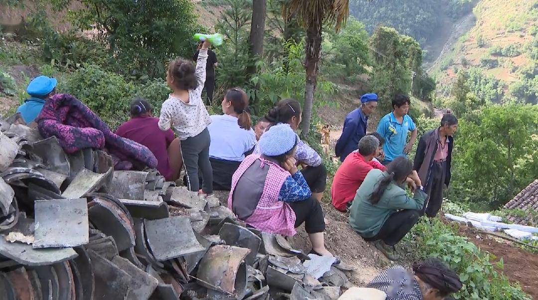 巧家5.0级地震震中垭口村受灾群众得到妥善安置