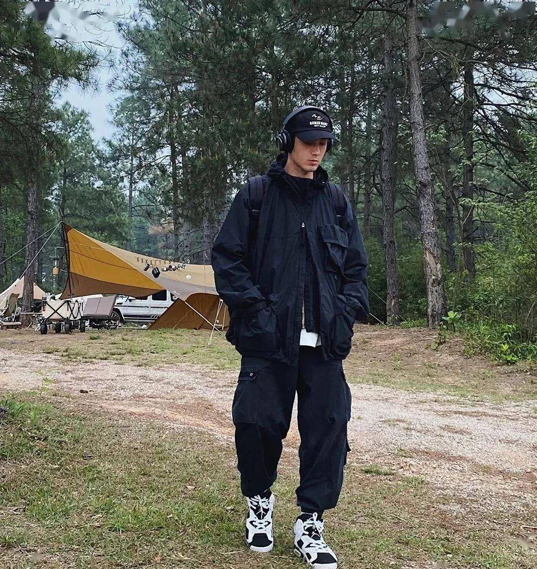 25岁左右的夏季男士日常穿搭