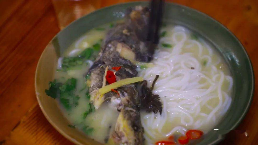 看饿了新田石马路这家黄鸭叫鱼粉你吃过没有