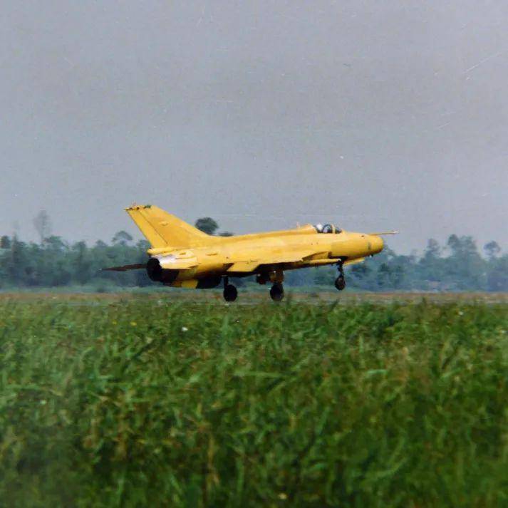 "魔改"歼7e首飞三十年,你不曾知道的前世今生