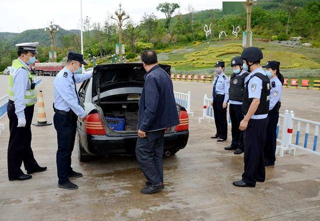 開展警務實戰技能訓練,增強了廣大執勤民警,輔警的技能戰術水平及自身