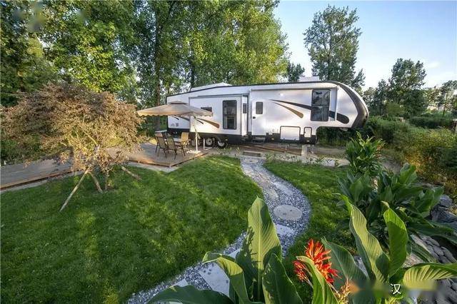 房车营地,露天烧烤,星空住宿,你想要的夏天,这里都能装得下