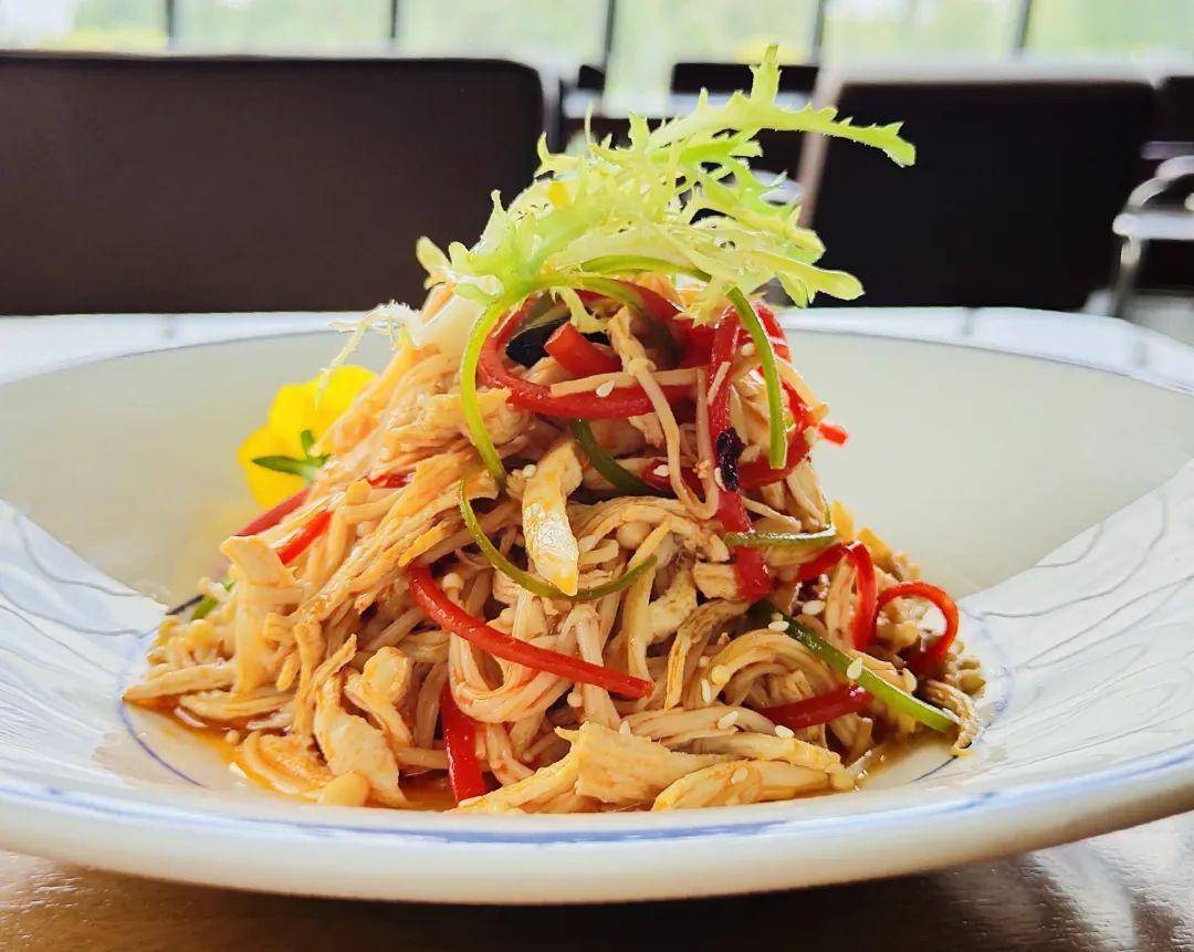 【东方美食】北京明珠球场喊你来吃饭!