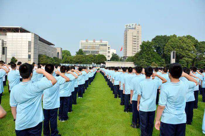 余姚市高风中学2020年初中招生简章——追求卓越 科学发展