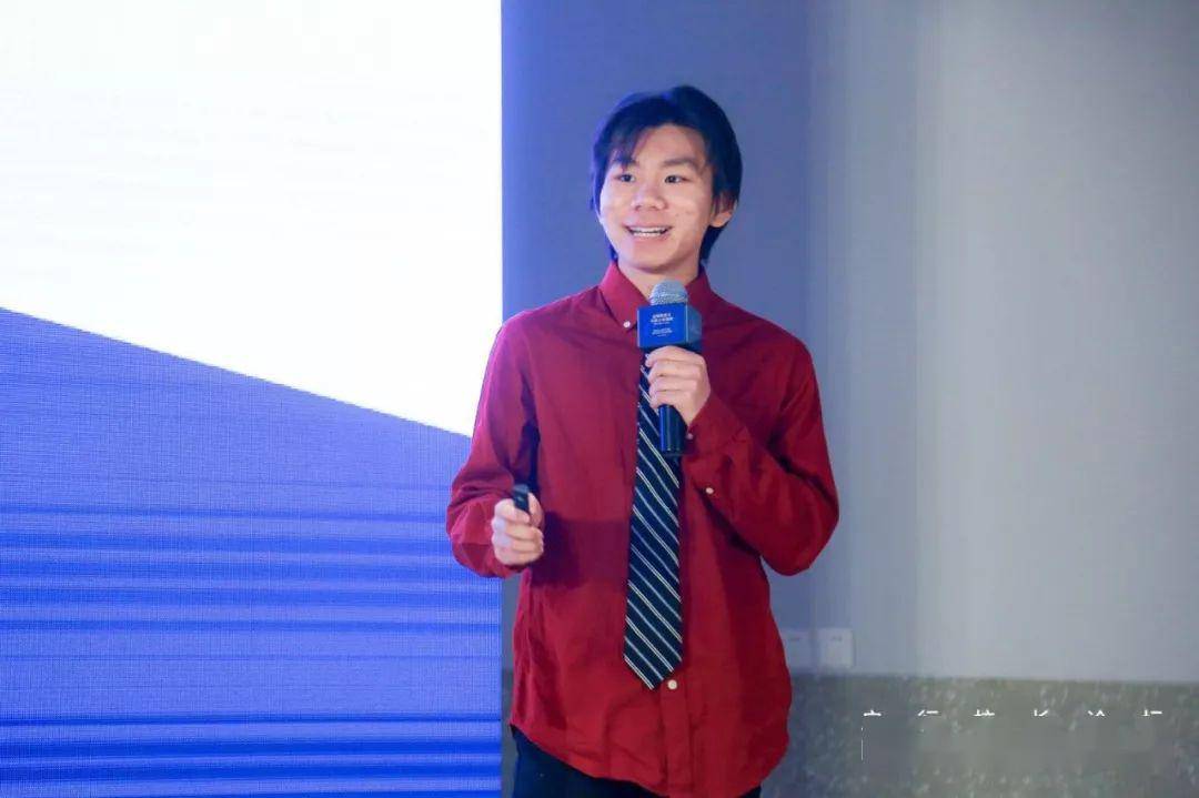 那个被哈佛抢走的"北京中学"男孩,究竟优秀在哪儿?_黄彦清