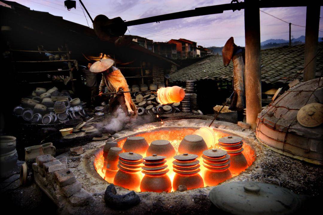 遇见非遗丨土与火同奏的乐章——荥经砂器_手机搜狐网
