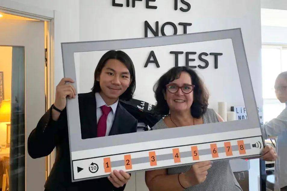 那个被哈佛抢走的"北京中学"男孩,究竟优秀在哪儿?_黄彦清