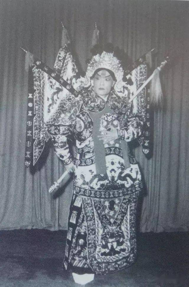 后杨小楼时代的杨派武生——高盛麟(高盛麟绝版录像《挑滑车》)