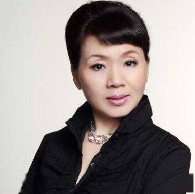 四川兰花草实业集团有限公司董事长吴俊燃多年来,累计获得各类荣誉100