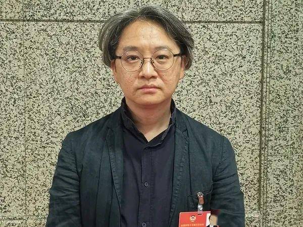 全国政协委员围绕文化艺术热点问题积极建言献策_王黎光