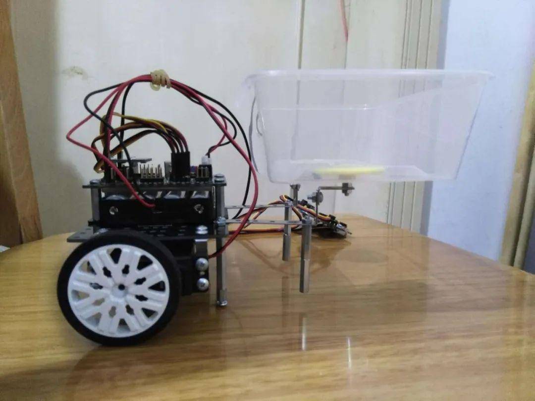 2020年建西青少年体育俱乐部单片机线上创意大赛_作品