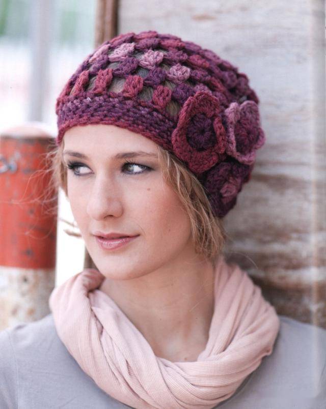 一组钩款帽子单色和配色花样简单休闲时尚