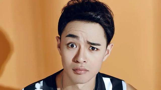 印堂发亮肤白纹少双手光滑有什么养颜秘诀个人分享供参考