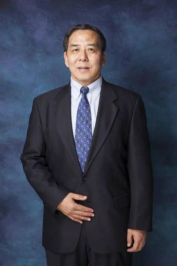 华中科技大学附属协和医院党委副书记孙晖教授共同参与探讨和分享