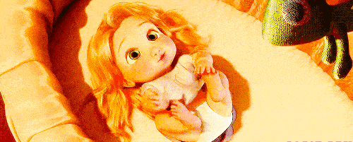 但,今年拥有新身份的我,看到这些漂亮清爽的小裙子,小上衣,第一反应