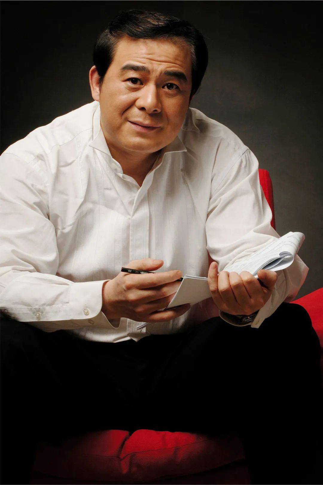 10:00 俞 峰 中央音乐学院院长,中国指挥学会会长,曾任中央歌剧院院长
