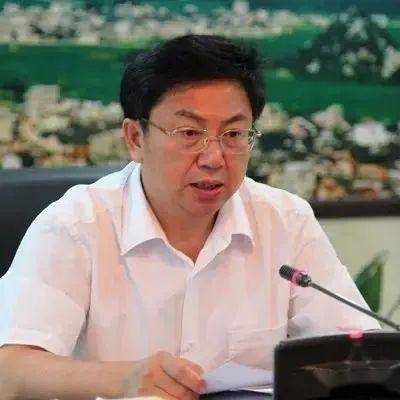 落马县委书记忏悔录一切围着女人金钱老板转