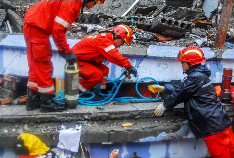 地震救援装备——现场营救装备与其它救援装备