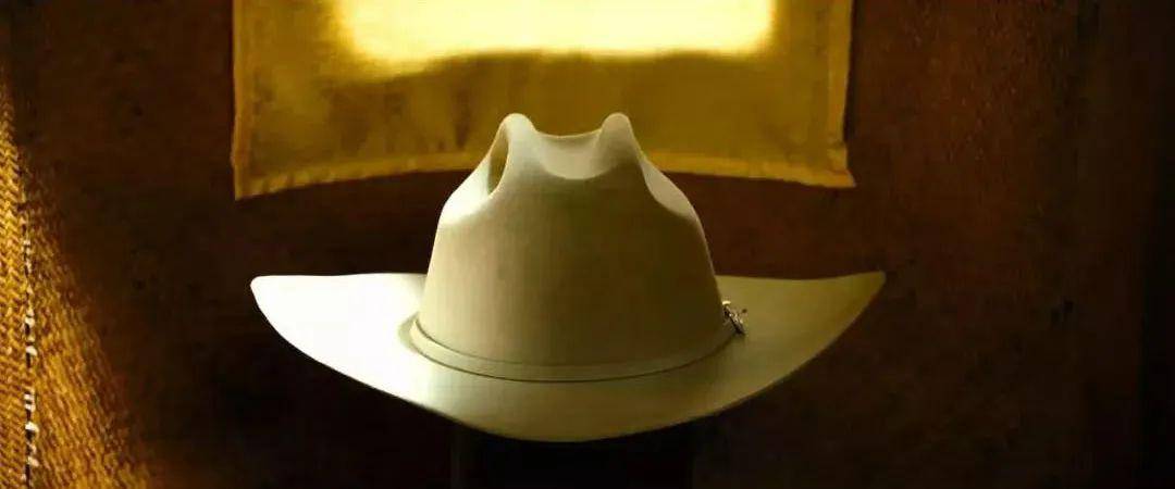 为什么所有牛仔都戴着一顶帽子?