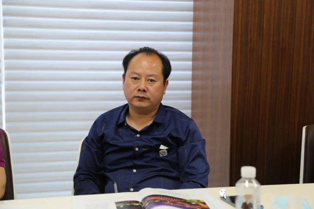 举行,北京张家口企业商会执行会长胡庆成,华耐集团战略渠道总监武延军