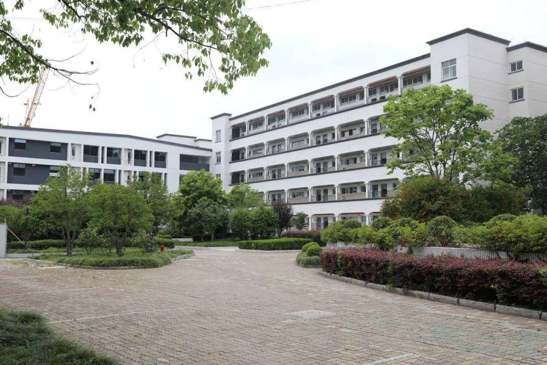即将竣工!震泽中学老校区
