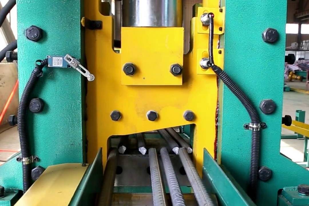 数控钢筋剪切生产线