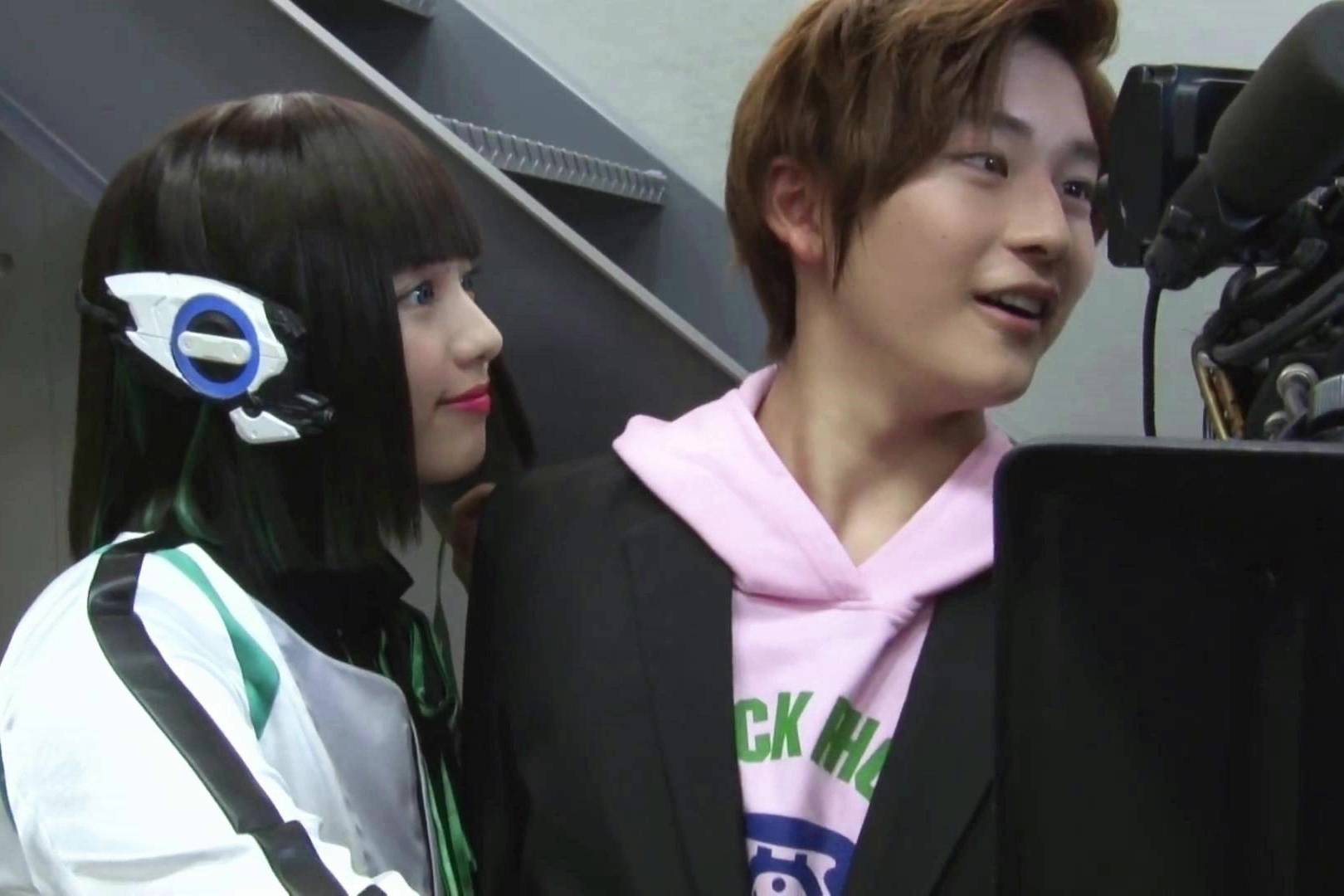 假面骑士01花絮你知道伊兹和或人有多甜吗刃姐新装备巴雷特