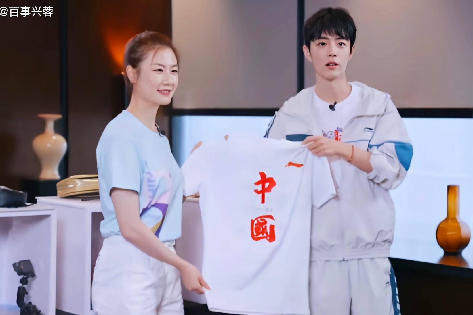 肖战和丁宁一同开启一切皆有可能的花式乒乓模式