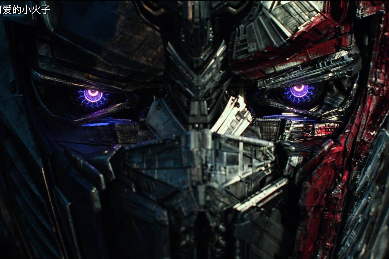 变形金刚黑化的擎天柱强悍的战斗力