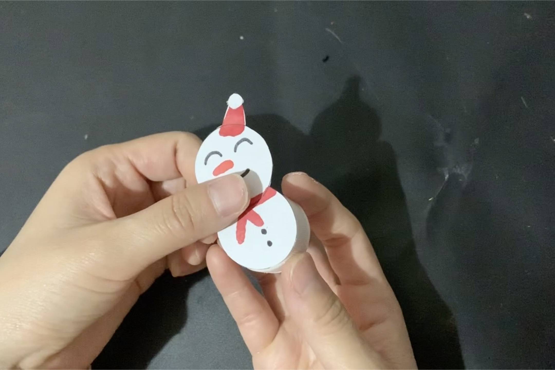 圣诞节快到了教你做个可爱的雪人不倒翁左右摇摆不会倒哦