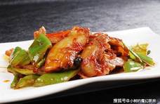 中国经典特色美食——回锅肉，色泽红亮有食欲，肥而不腻真美味