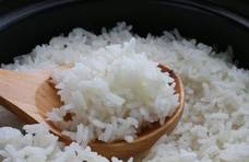 买米时，圆米粒和长米粒有什么区别？很多人都不懂，涨知识了！