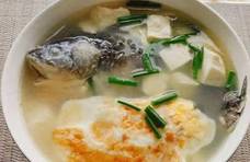冬天，广东人喜欢喝这汤，每周炖一锅，营养极高，孩子补钙又增智