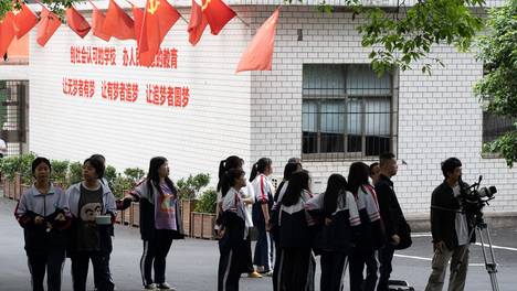 激石基金被列为失信人：周坊集团下架募资产品虚