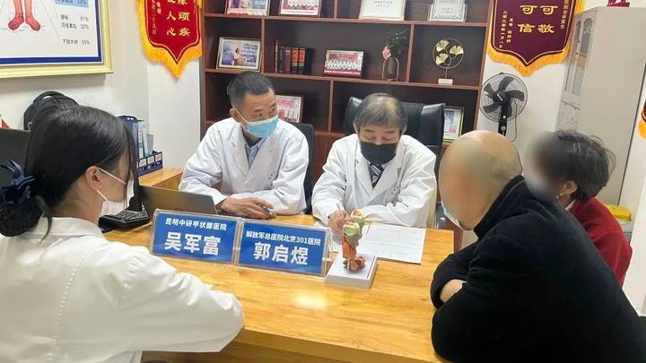 甲亢和甲减，哪个危害更大？
