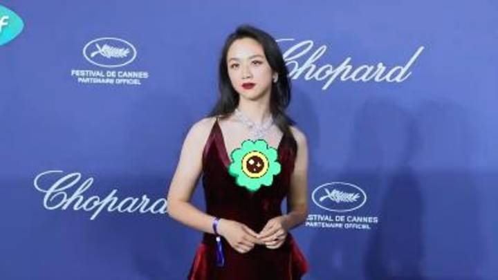 汤唯戛纳走红毯不拖时间，你觉得她有作品吗？