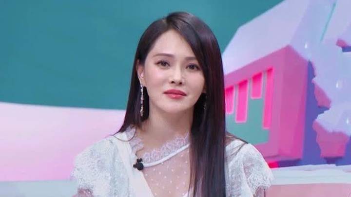 安琦发文称是未耽误任何工作外的正常恋爱，你相信吗？