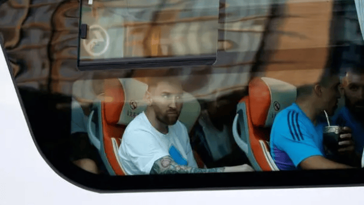 关喆晒父亲节礼物惹人羡慕，你喜欢他吗？