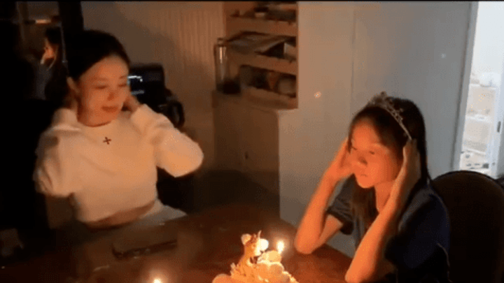 李小璐为女儿庆生，母爱感爆棚，你觉得甜馨甜蜜吗？